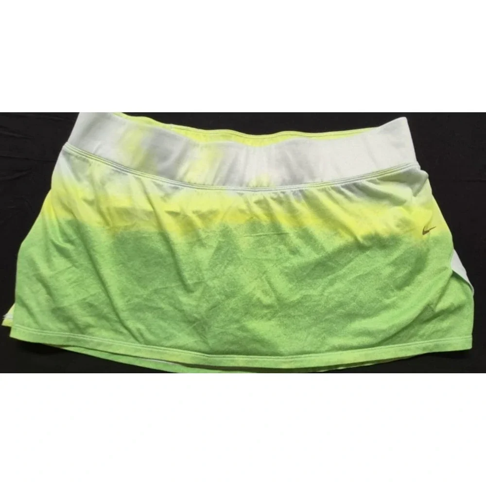 Nike Dri-Fit women's green/yellow/white tennis/golf skirt short under sz XL‎